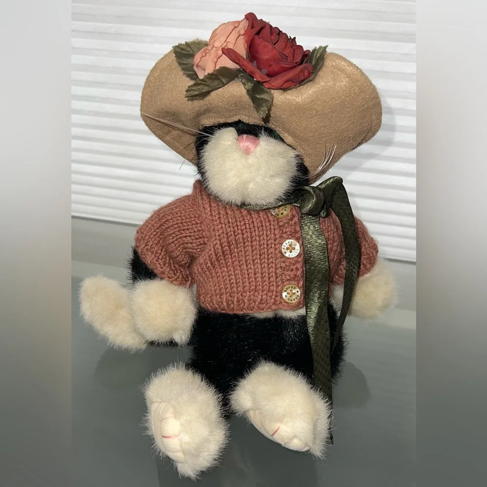 🎶Rare Musical The Boyds Collection Mrs. Petrie Plush Cat Retired 1999 Wind-Up - Picture 4 of 17